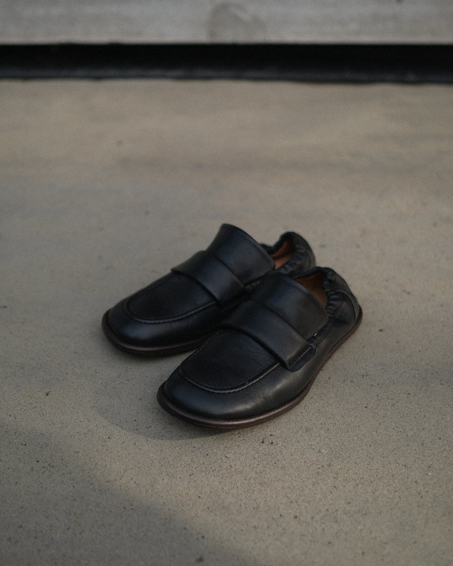 Alisa Smooth Leather Loafers Black