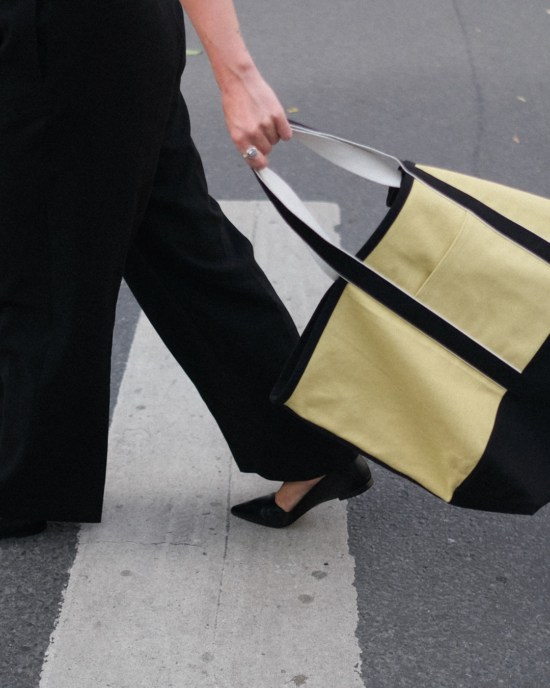 Easy Bag Large - Honey Bee