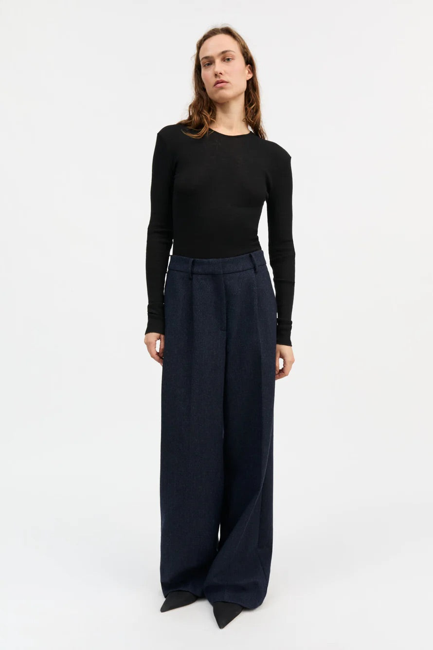 Amy O-Neck Blouse Black
