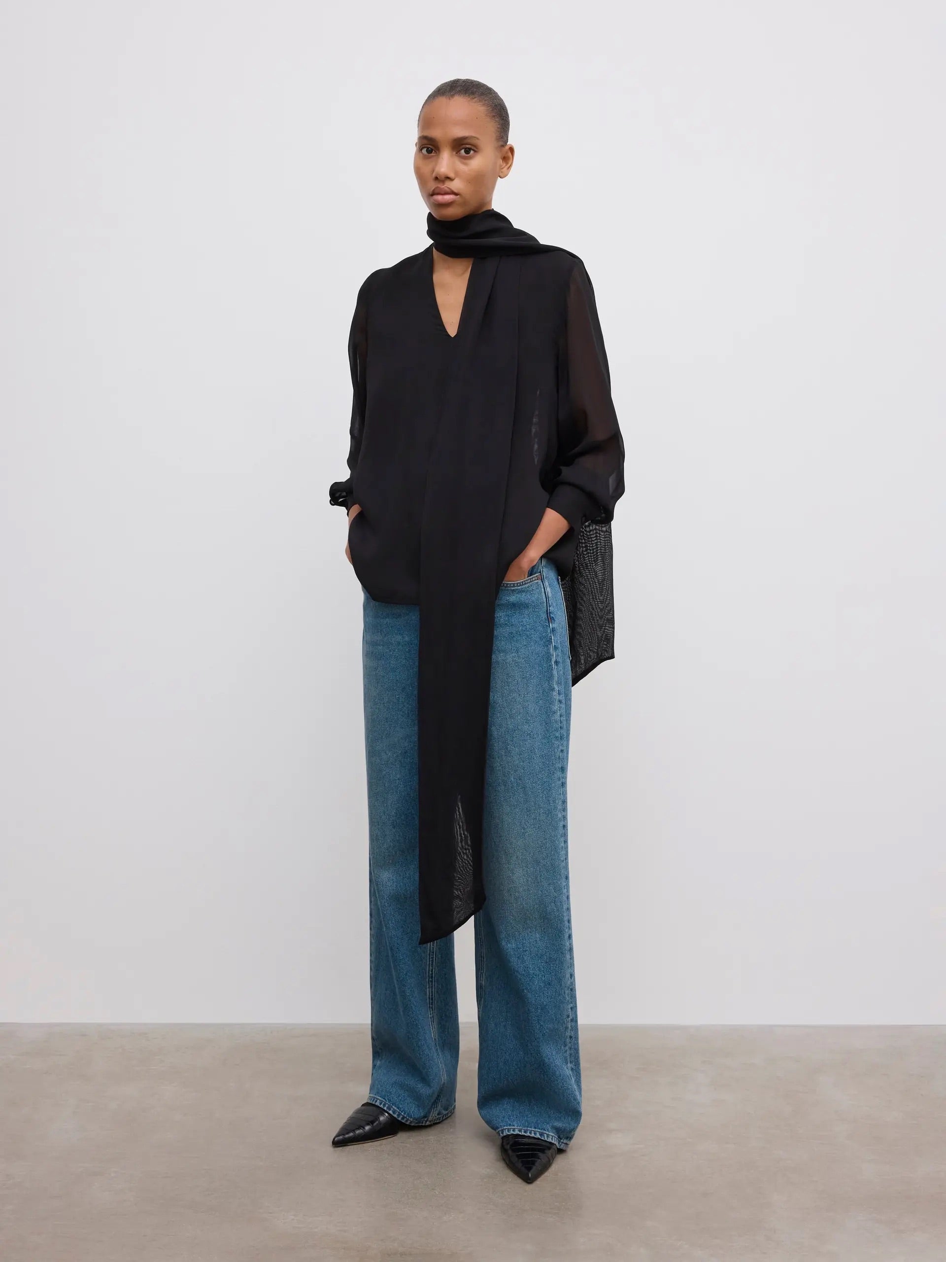 Chiffon Scarf Blouse - Black