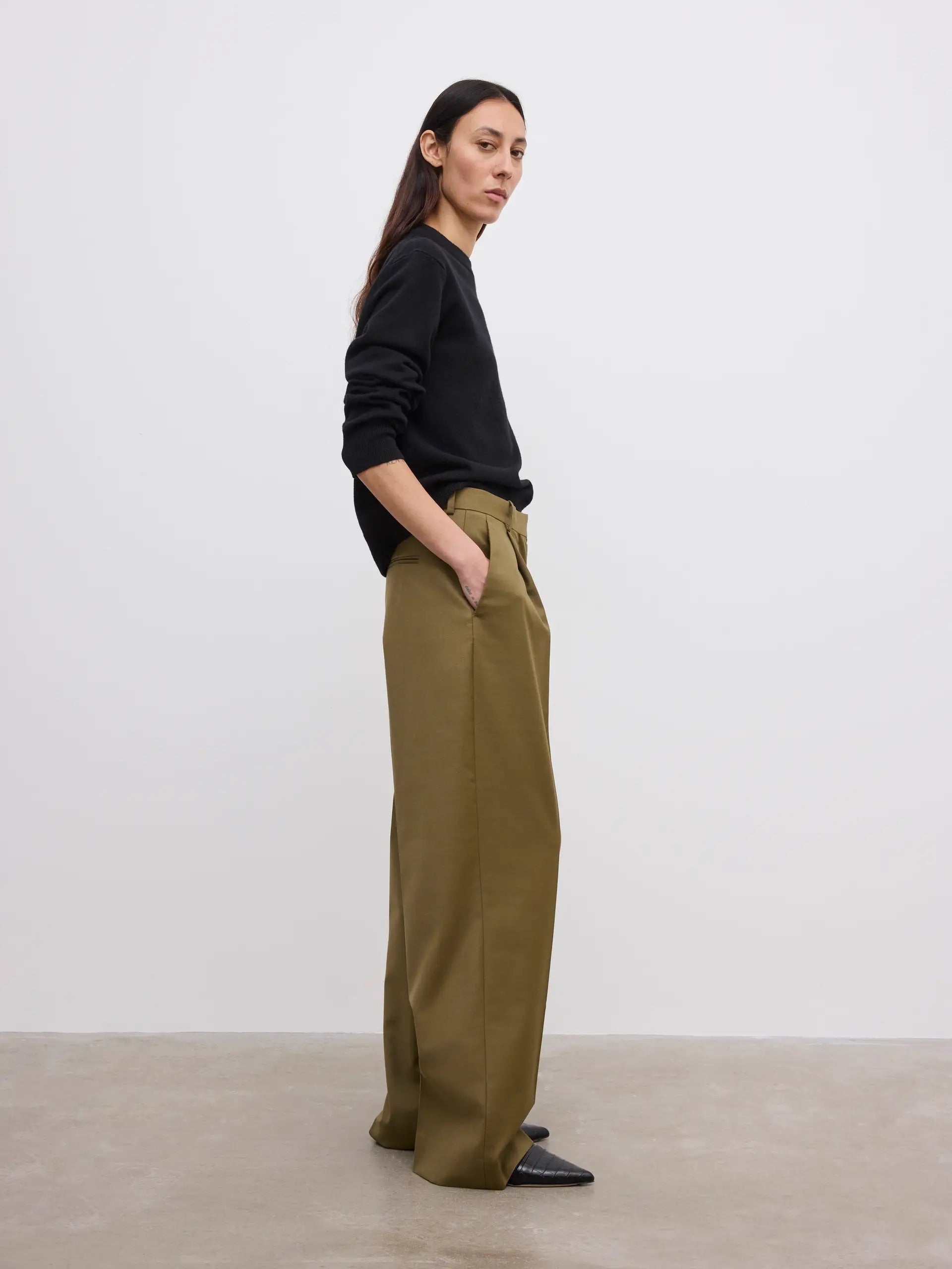 Relaxed Wool Trouser - Olive Green