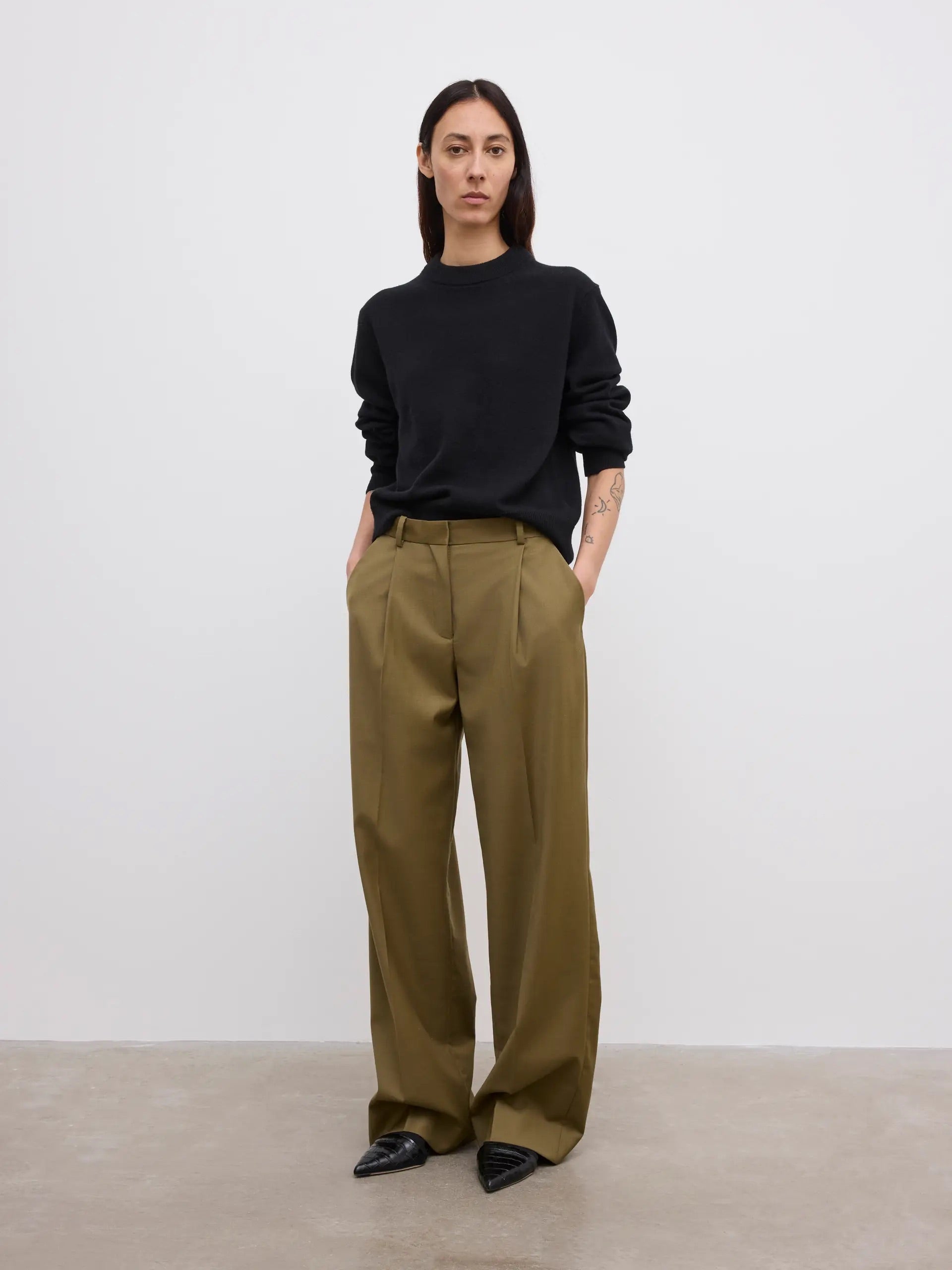 Relaxed Wool Trouser - Olive Green