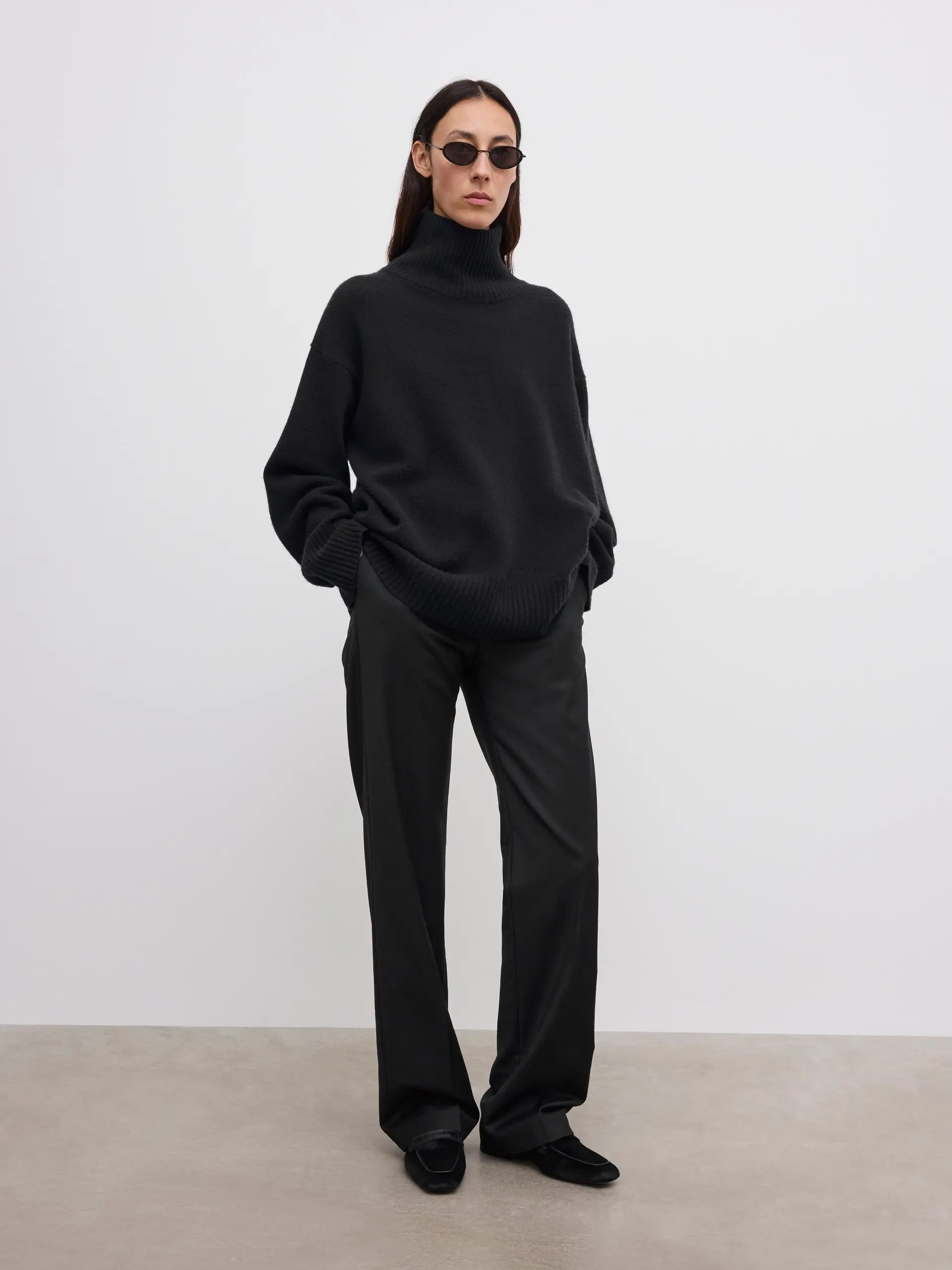 Soft Wool Turtleneck - Black