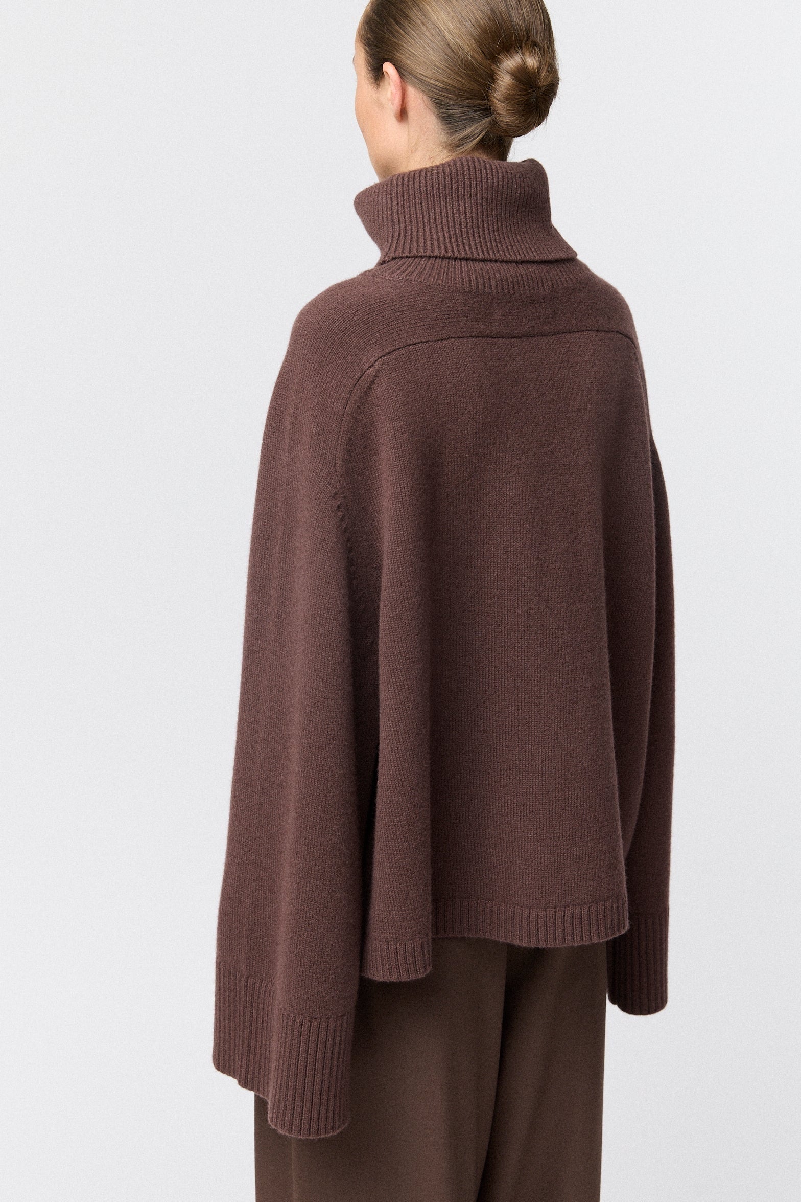 Issa Turtleneck Sweater - Dark Olive