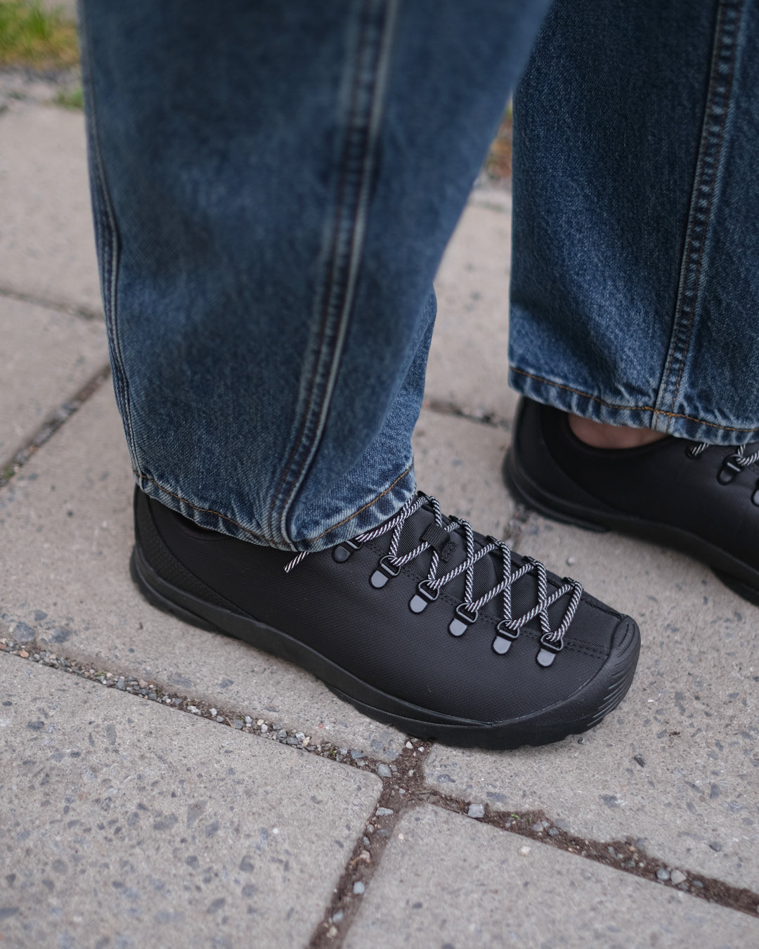 Jasper Sneaker - Flux Black