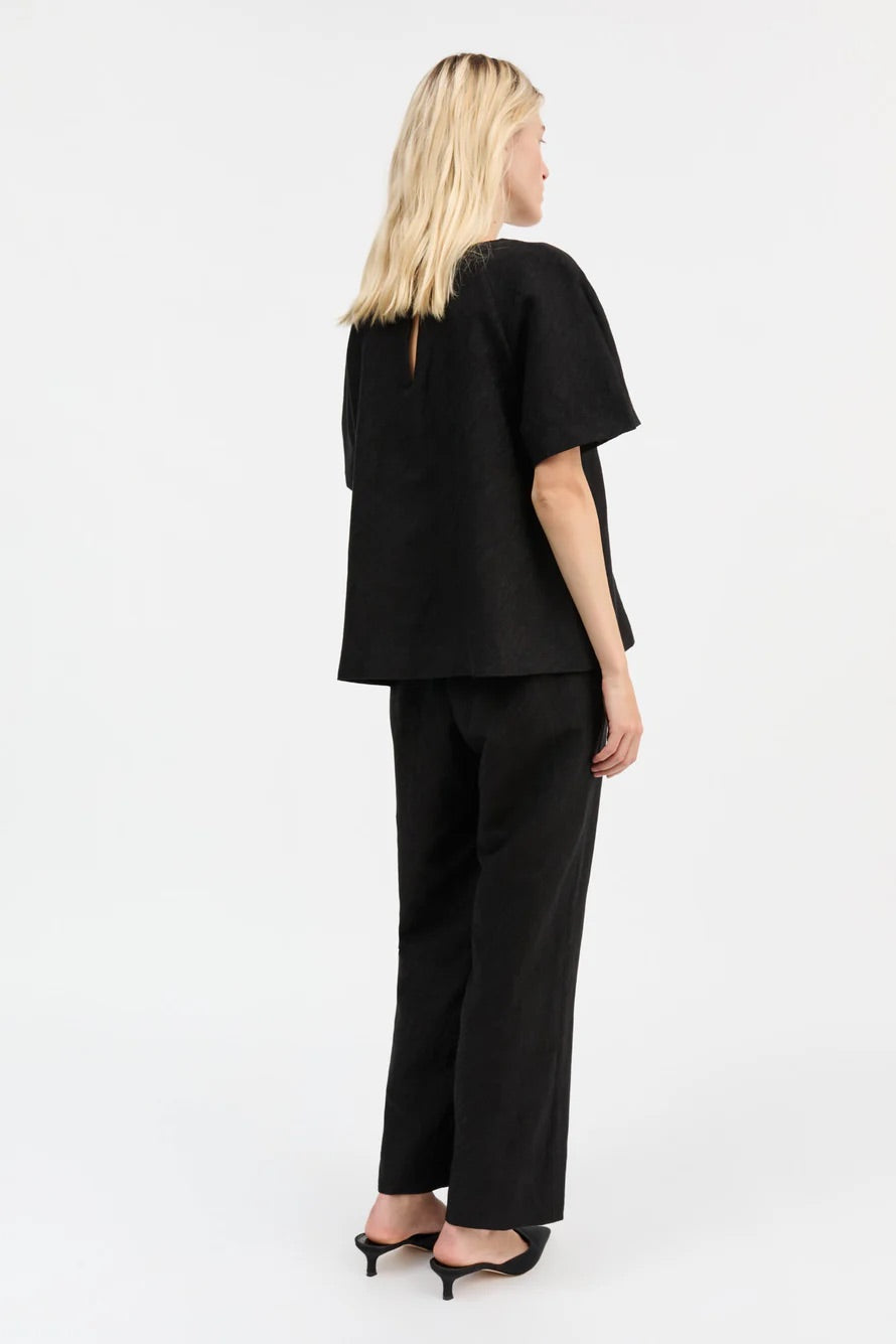 Nila Tee Black