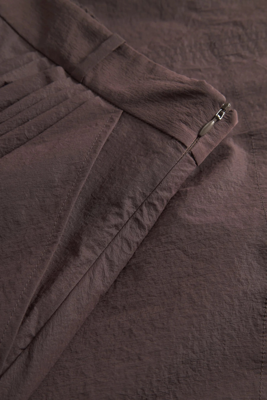 Novo Crisp Tech Skirt Deep Brown