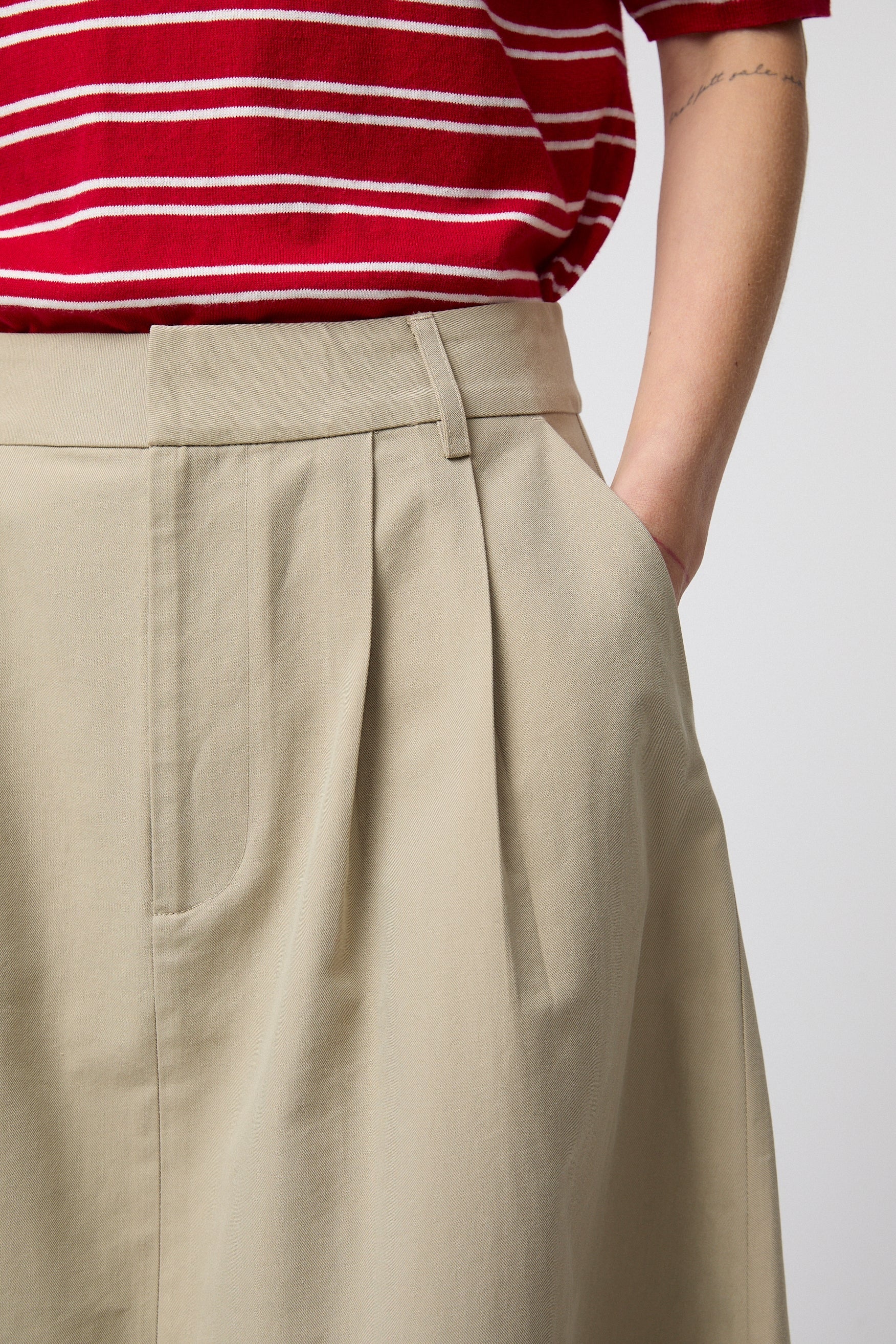Poet Pleat Skirt - Khaki