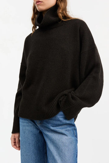 Silene T-neck Deep Brown