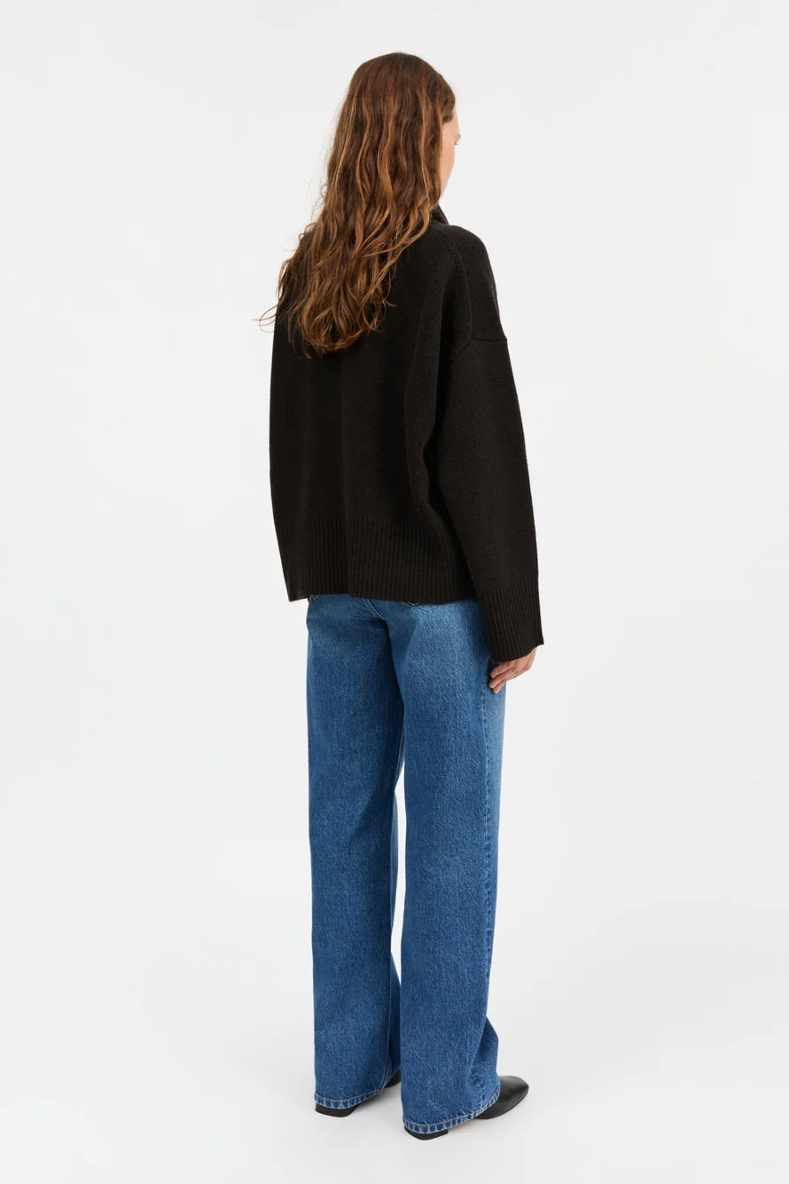 Silene T-neck Deep Brown
