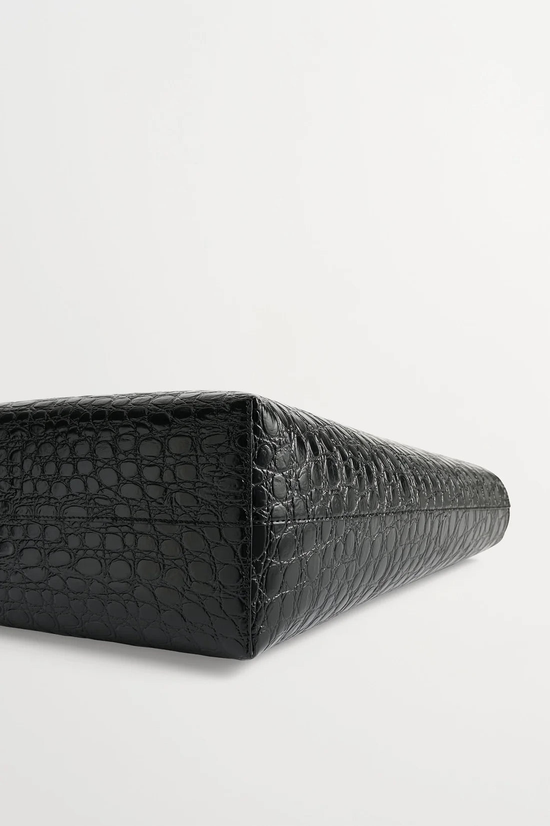 Medium City Tote - Croco Black