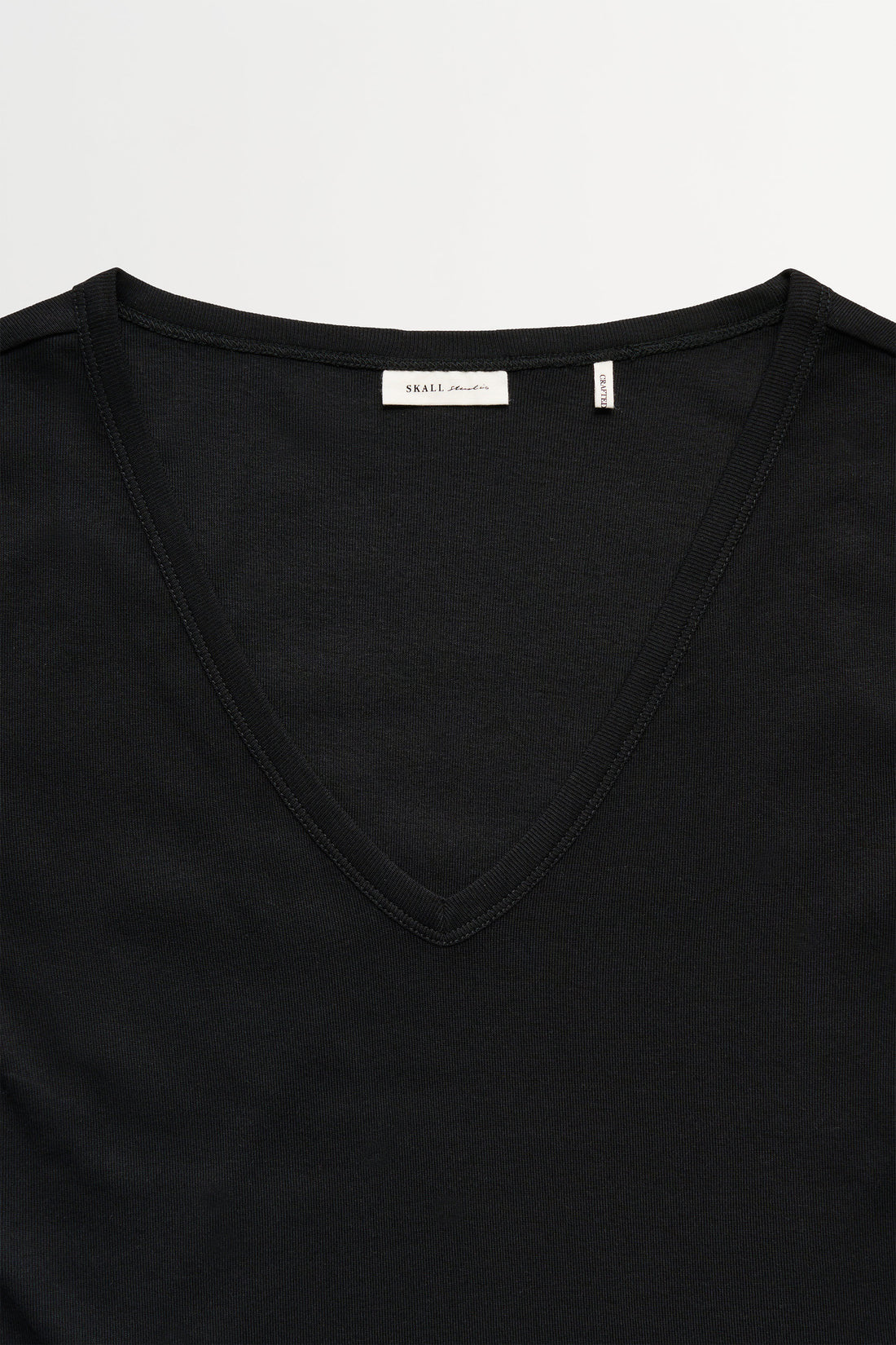 Seventies V-Neck Tee - Black