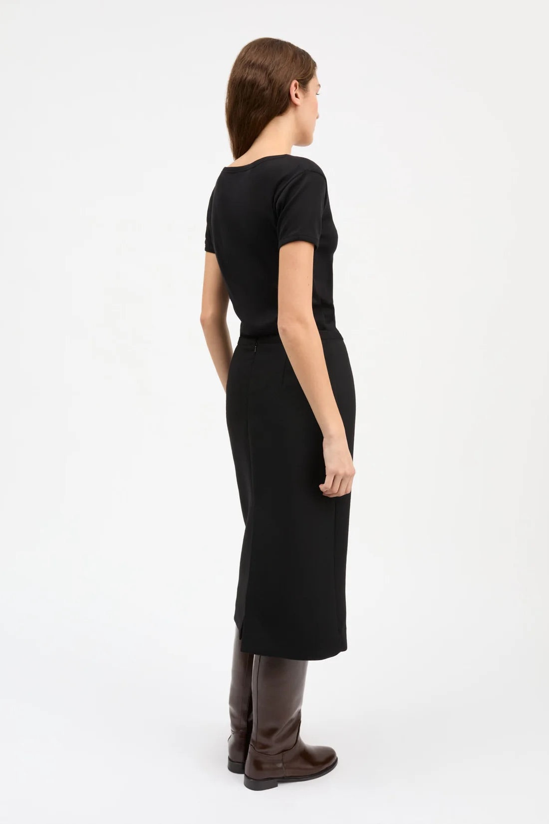 Seventies V-Neck Tee - Black