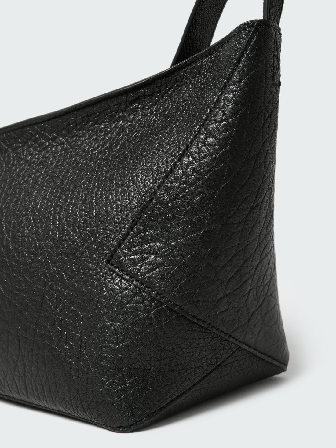 Hagu Leather Bag - Black