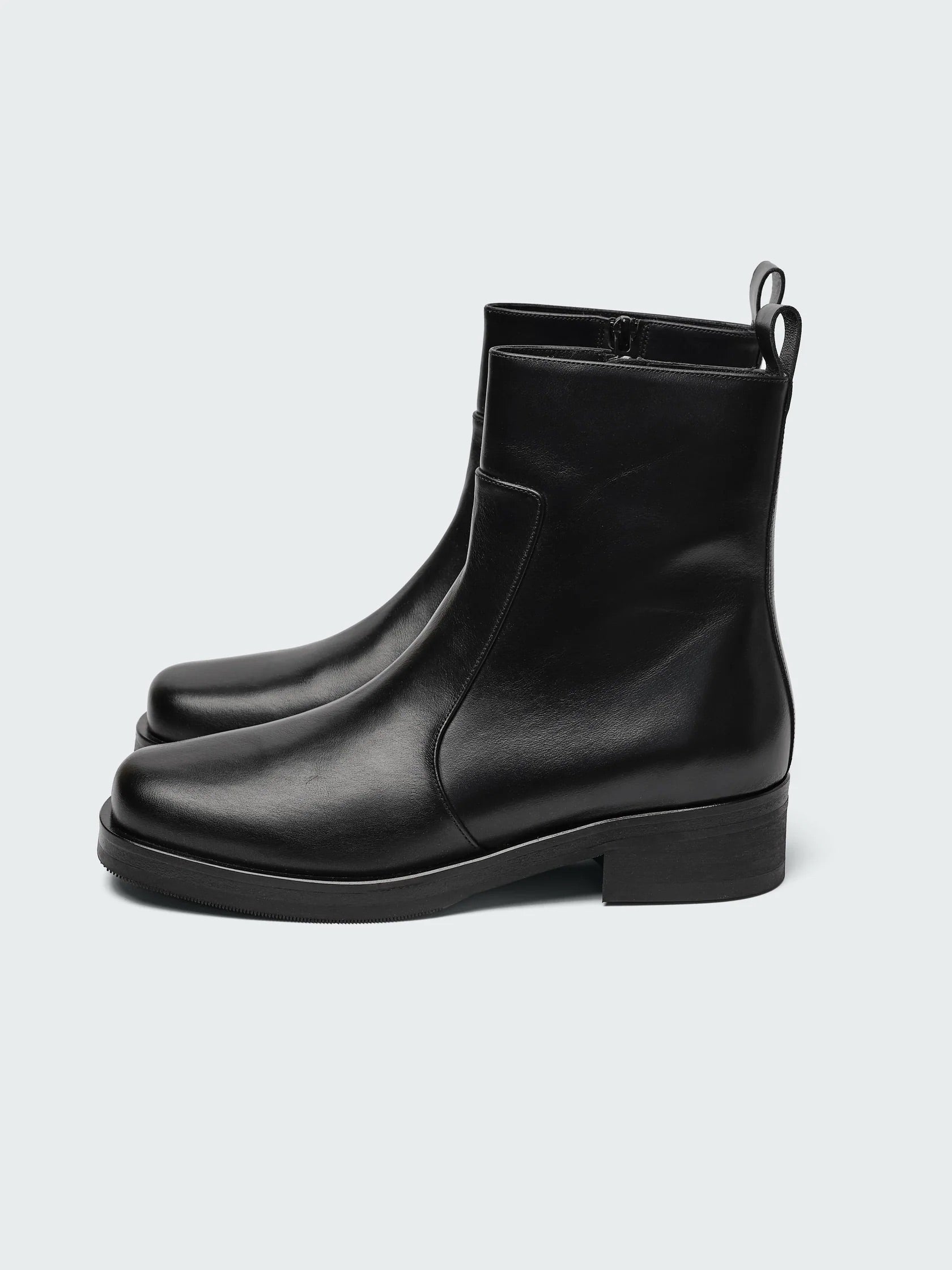 Square Boot - Black