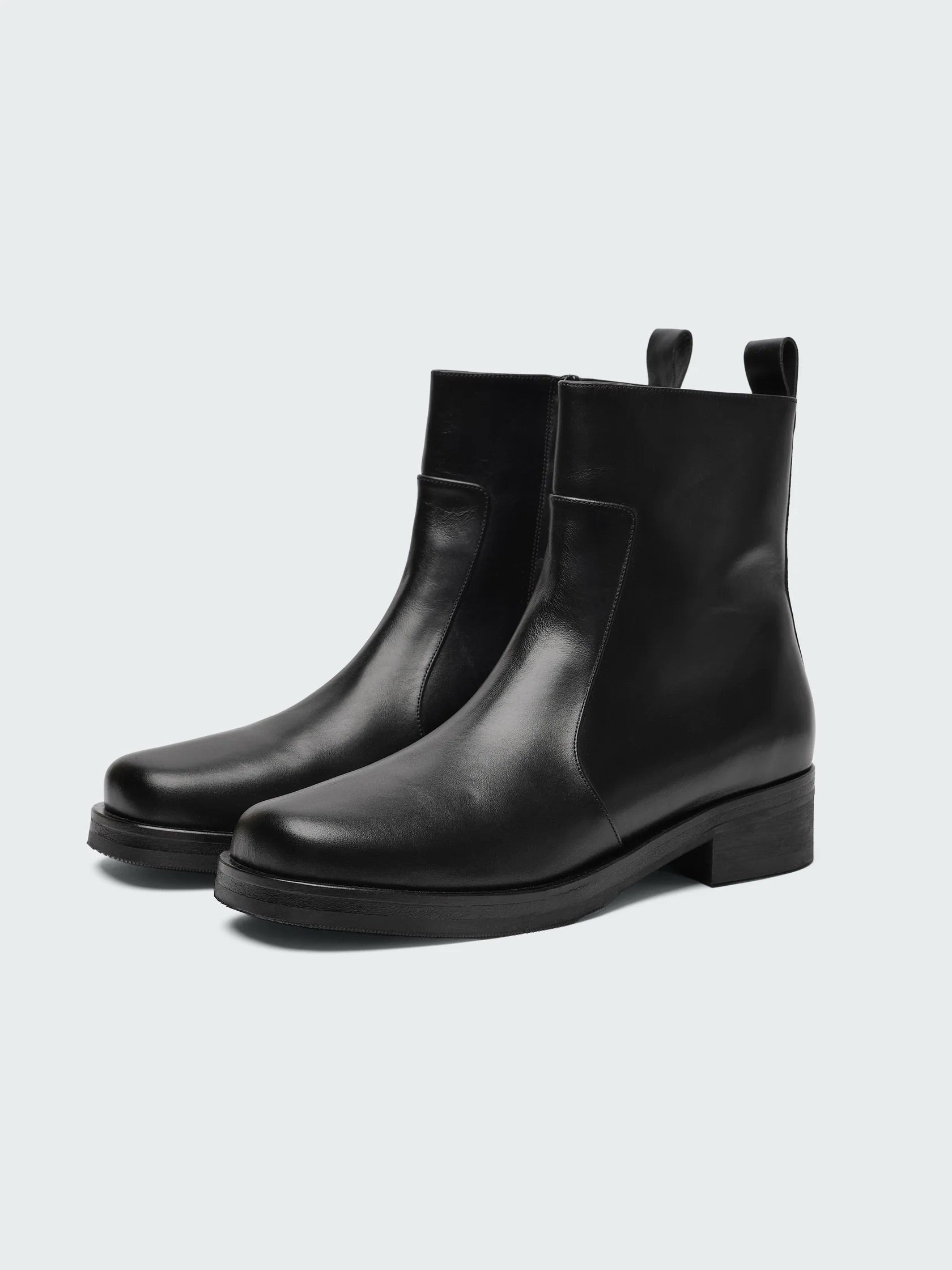 Square Boot - Black