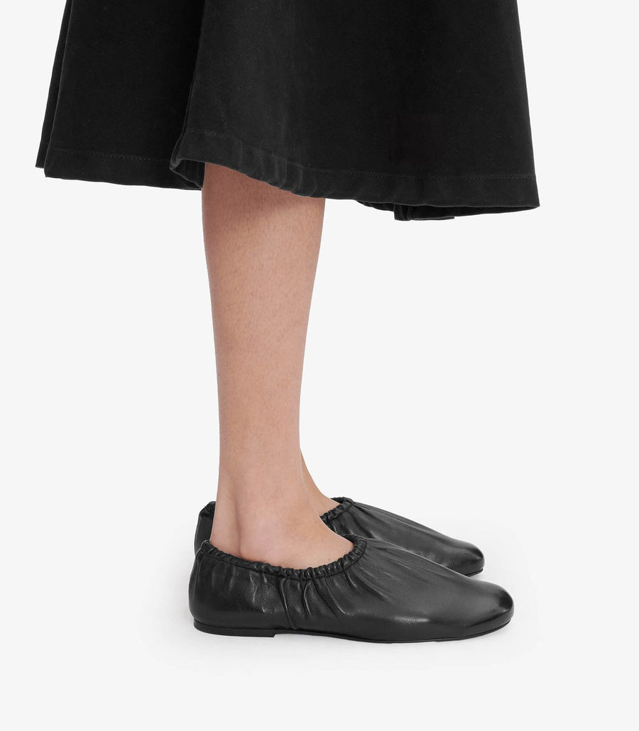 Swan Slip-Ons Black
