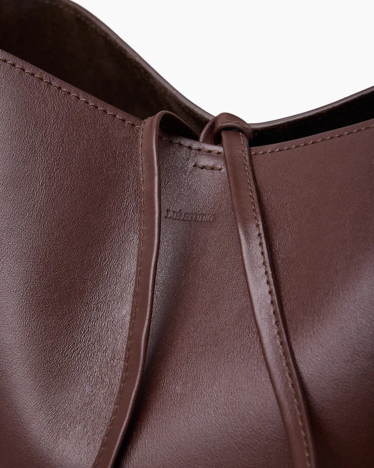 The Norma Tote Sepia Brown - ensemble