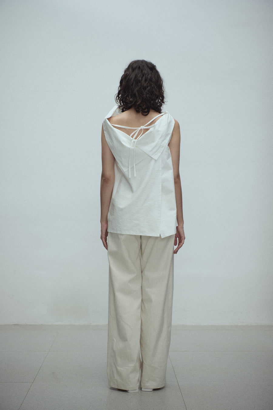 Tully Open Back Top White