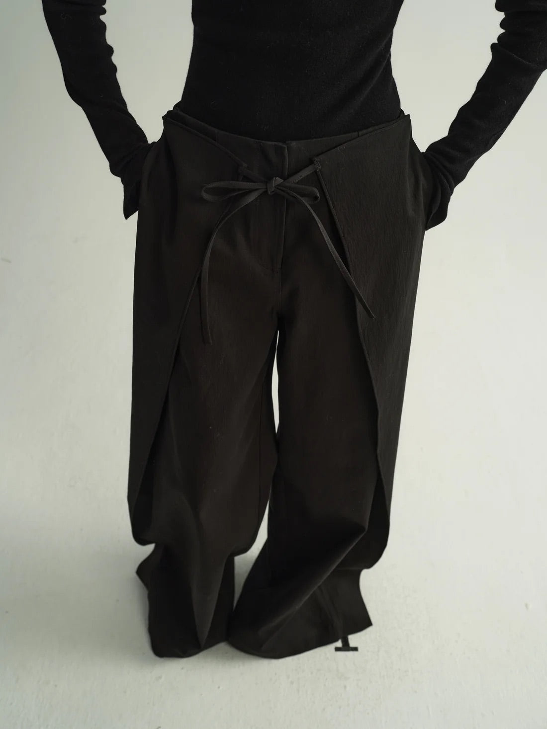 Astra Fold Trousers - Black
